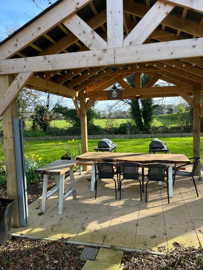 Willow House Bed & Breakfast And Orchard Studios Self Catering 利马瓦迪 外观 照片