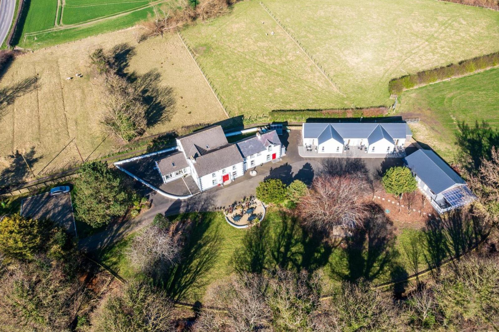 Willow House Bed & Breakfast And Orchard Studios Self Catering 利马瓦迪 外观 照片
